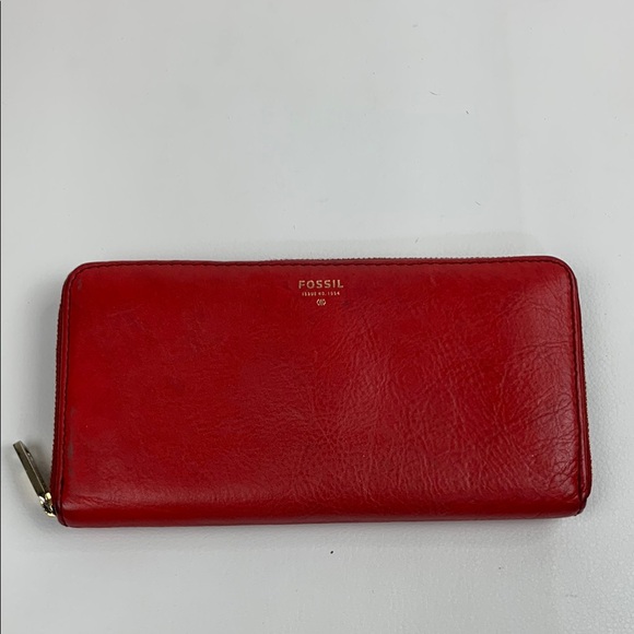 Fossil Red Leather Wallet Gold Zip Around Pink lined Slip pockets Cards Cash - Picture 1 of 16